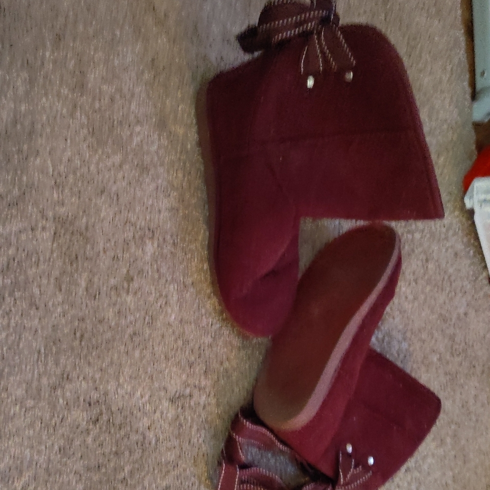 Elegant Maroon Ankle Booties